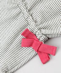 Vestido-Infantil-Listrado-com-Lacos-em-Moletom-Manga-Curta-Decote-Redondo-Cinza-Mescla-Claro-9140865-Cinza_Mescla_Claro_4