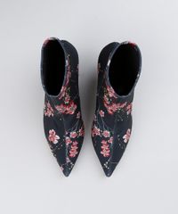 Bota-Feminina-Bico-Fino-Kitten-Hell-Estampada-Floral-Salto-Baixo-Preta-9070663-Preto_4