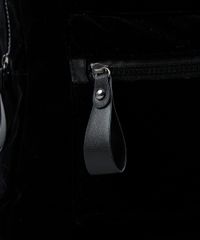 Mochila-Feminina-em-Veludo-com-Bolso-Preta-8883338-Preto_4