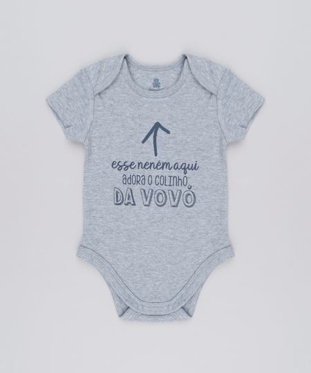 Body-Infantil--Esse-Nenem-Aqui-Adora-O-Colinho-da-Vovo--Manga-Curta-Decote-Redondo-em-Algodao---Sustentavel-Cinza-Mescla-8920546-Cinza_Mescla_1