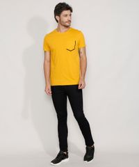 Camiseta-Masculina-Slim-Manga-Curta-com-Bolso-Flocado-Gola-Careca-Amarela-9968278-Amarelo_3