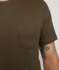 Camiseta-Masculina-Slim-Manga-Curta-Canelada-com-Bolso-Gola-Careca-Verde-Militar-9983091-Verde_Militar_4 Camiseta-Masculina-Slim-Manga-Curta-Canelada-com-Bolso-Gola-Careca-Verde-Militar-9983091-Verde_Militar_4