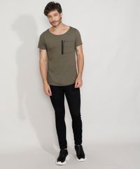 Camiseta-Masculina-Slim-Manga-Curta-com-Bolso-e-Ziper-Gola-Canoa-Verde-Militar-9968295-Verde_Militar_3