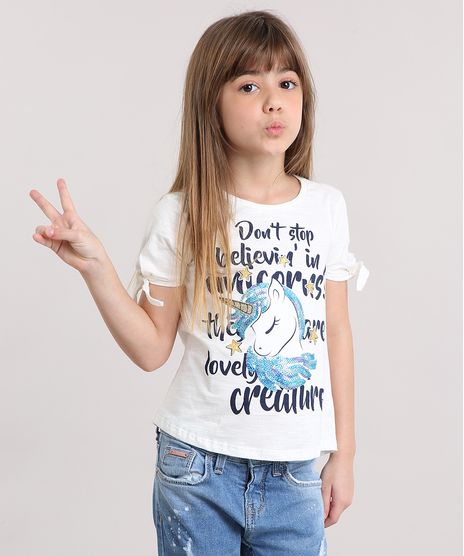 Blusa-Infantil-com-Unicornio-e-Paetes-Manga-Curta-com-Laco-Decote-Redondo-Off-White-9160823-Off_White_1