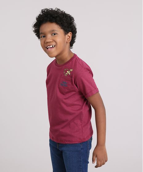 Camiseta-Infantil-Coyote-com-Bolso-Manga-Curta-Decote-Careca-Vinho-9147839-Vinho_1