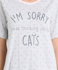 Camisola-Feminina-Listrada--I-m-Sorry-I-Was-Thinking-About-Cats--Manga-Curta-Decote-Redondo-Off-White-9123189-Off_White_3