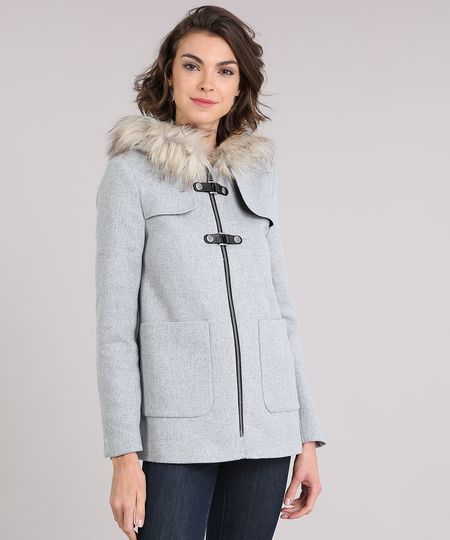 Casaco-Feminino-com-Pelo-Removivel-no-Capuz-e-Fivelas-Cinza-Claro-8864156-Cinza_Claro_1 Casaco-Feminino-com-Pelo-Removivel-no-Capuz-e-Fivelas-Cinza-Claro-8864156-Cinza_Claro_1