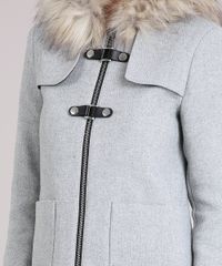 Casaco-Feminino-com-Pelo-Removivel-no-Capuz-e-Fivelas-Cinza-Claro-8864156-Cinza_Claro_4