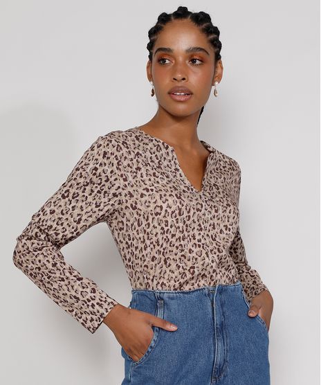 Blusa-Feminina-Manga-Longa-Estampada-Animal-Print-Onca-Decote-V-Kaki-Claro-9975394-Kaki_Claro_1