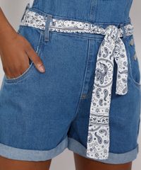 Jardineira-Jeans-Feminina-Mom-com-Lenco-Estampado-e-Barra-Dobrada-Azul-Medio-9985788-Azul_Medio_6