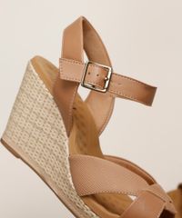 Sandalia-Feminina-Malu-Super-Comfort-Anabela-Alta-com-Tiras-Cruzadas-e-Palha-Caramelo-9962603-Caramelo_4