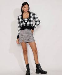 Cardigan-Feminino-de-Trico-Estampado-Xadrez-Vichy-Cropped-Decote-V-Preto-9985147-Preto_3