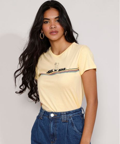Camiseta-Feminina-Manga-Curta-Simba-O-Rei-Leao--Rock--N--Roar--Flocada-Decote-Redondo-Amarela-9979605-Amarelo_1