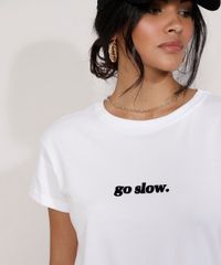 Camiseta-Feminina-Manga-Curta--Go-Slow--Flocada-Decote-Redondo-Branca-9957948-Branco_6