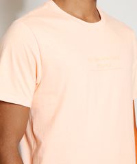 Camiseta-Masculina-Manga-Curta--No-Time-For-Fake-People--com-Bordado-Gola-Careca-Coral-9984651-Coral_5