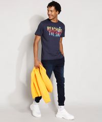 Camiseta-Masculina-Manga-Curta--Reaching-The-Sky--Gola-Careca-Azul-Marinho-9977440-Azul_Marinho_3