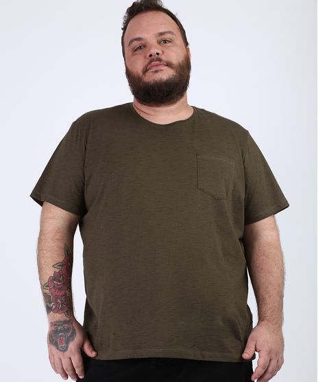 Camiseta-Masculina-Plus-Size-com-Bolso-Manga-Curta-Gola-Careca-Verde-Militar-9956875-Verde_Militar_1