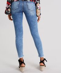 Calca-Jeans-Feminina-Cigarrete-Destroyed-com-Ziper-na-Barra-Azul-Claro-9113396-Azul_Claro_2