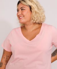 Camiseta-Plus-Size-Feminina-Manga-Curta-Decote-V-Rosa-Claro-9952769-Rosa_Claro_4