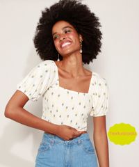 Blusa-Cropped-Feminina-com-Lastex-Estampada-Abacaxis-Manga-Curta-Bufante-Decote-Reto-Off-White-9970032-Off_White_1