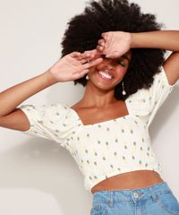 Blusa-Cropped-Feminina-com-Lastex-Estampada-Abacaxis-Manga-Curta-Bufante-Decote-Reto-Off-White-9970032-Off_White_5