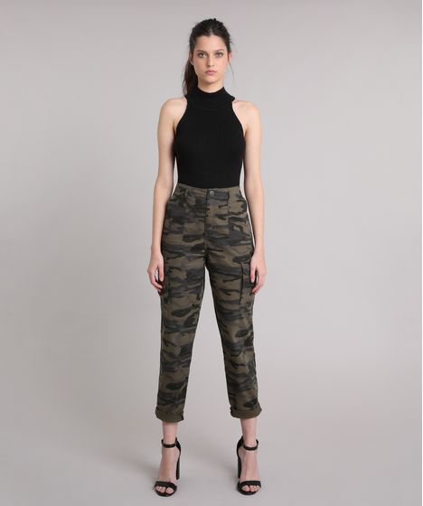 calça cintura alta camuflada