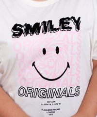 Camiseta-Plus-Size-Feminina-Manga-Curta-Smiley-Flocada-Decote-Redondo-Off-White-9982642-Off_White_2