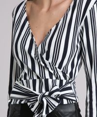 Blusa-Feminina-Cropped-Listrada-com-Faixa-para-Amarrar-Manga-Longa-Decote-V-Off-White-9210712-Off_White_4