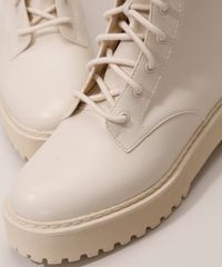 Coturno Off White Cano Baixo Feminino vista de cima Coturno Off White Cano Baixo Feminino vista de cima