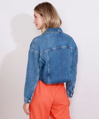 Jaqueta-Jeans-Feminina-Marmorizada-Cropped-Ampla-com-Bolsos-Azul-Escuro-9978884-Azul_Escuro_4