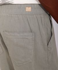 Bermuda-Masculina-Reta-com-Cordao-e-Bolsos-Verde-Militar-9982441-Verde_Militar_6