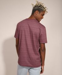 Camiseta-Masculina-Manga-Curta-com-Recorte-e-Bolso-Estampado-Gola-Careca-Vinho-9981955-Vinho_2
