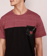Camiseta-Masculina-Manga-Curta-com-Recorte-e-Bolso-Estampado-Gola-Careca-Vinho-9981955-Vinho_5