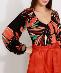 Blusa-Estampada-de-Borboletas-Manga-Bufante-Decote-V-Preta-9983243-Preto_4