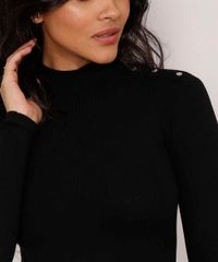 Blusa-Canelada-Basica-com-Botoes-Manga-Longa-Gola-Alta-Preta-9984176-Preto_4