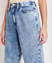 Calca-Jeans-Feminina-Baggy-Cintura-Super-Alta-Marmorizada-Azul-Medio-9988920-Azul_Medio_4
