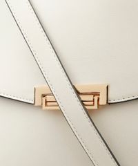 Bolsa-Feminina-Trapezio-com-Bolso-e-Alca-Removivel-Off-White-9040145-Off_White_4
