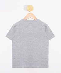 Camiseta-Infantil-com-Bolso-Estampado-Camuflado-Manga-Curta-Gola-Careca-Cinza-Mescla-9980372-Cinza_Mescla_2