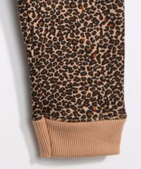 Conjunto-Infantil-de-Moletom-Blusao-Minnie-Preto---Calca-Jogger-Estampada-Animal-Print-de-Onca-Bege-9979683-Bege_4 Conjunto-Infantil-de-Moletom-Blusao-Minnie-Preto---Calca-Jogger-Estampada-Animal-Print-de-Onca-Bege-9979683-Bege_4