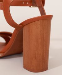 Sandalia-Feminina-Oneself-Salto-Alto-em-Madeira-com-Tiras-Cruzadas-de-Palha-Caramelo-9985993-Caramelo_7