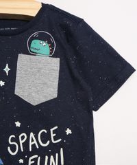 Camiseta-Infantil-Dinossauro-no-Espaco-Manga-Curta-com-Bolso-Azul-Marinho-9977113-Azul_Marinho_4