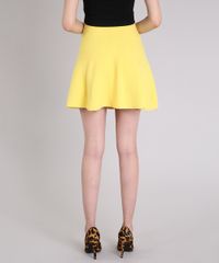Saia-Evase-em-Tricot-Curta-Cintura-Alta-Amarela-9256257-Amarelo_3