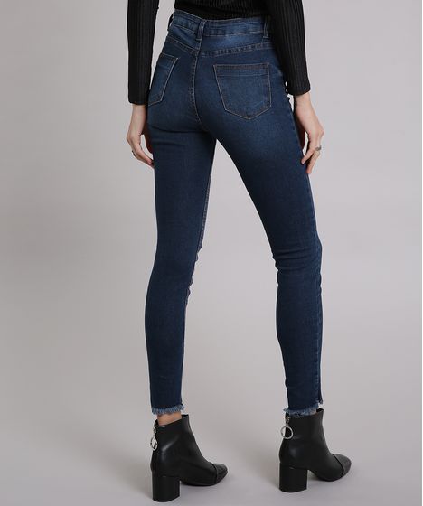 calça jeans feminina desfiada na cintura