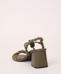 Sandalia-Feminina-Salto-Quadrado-Medio-Bico-Quadrado-com-Corda-e-Amarracao-Oneself-Verde-Militar-9990588-Verde_Militar_5 Sandalia-Feminina-Salto-Quadrado-Medio-Bico-Quadrado-com-Corda-e-Amarracao-Oneself-Verde-Militar-9990588-Verde_Militar_5