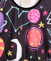 Blusa-Infantil-Estampada-Planeta-Neon-Cropped-Manga-Curta-Decote-Redondo-Preta-9988189-Preto_2