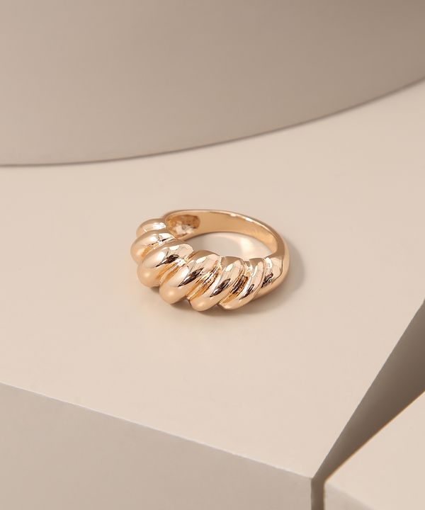 Anel Feminino Concha Dourado G