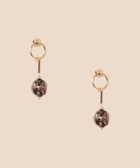 Brinco-Feminino-Circular-Vazado-com-Pingente-de-Esfera-Dourado-9980809-Dourado_2