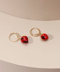 Brinco-Feminino-com-Argola-com-Pingente-de-Morango-Dourado-9986854-Dourado_1