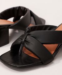 Tamanco-Feminino-com-Tiras-Cruzadas-Salto-Medio-Grosso-Preto-9992817-Preto_3