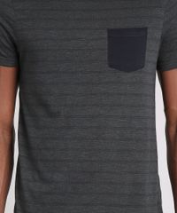Camiseta-Masculina-Slim-Fit-Listrada-com-Bolso-Manga-Curta-Gola-Careca-em-Algodao---Sustentavel-Verde-8709075-Verde_4